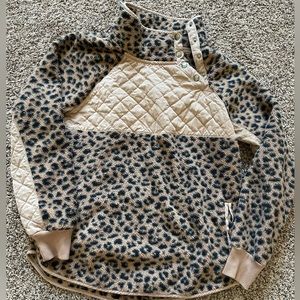 Abercrombie sweater size L